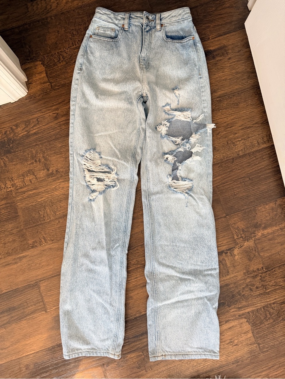 PacSun Light Wash Distressed Straight Leg Jeans